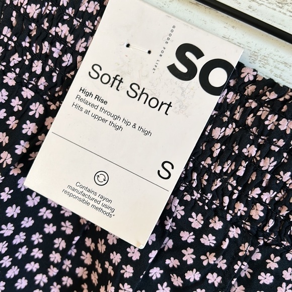 SO Smocked shorts | SIZE S - Picture 6 of 6